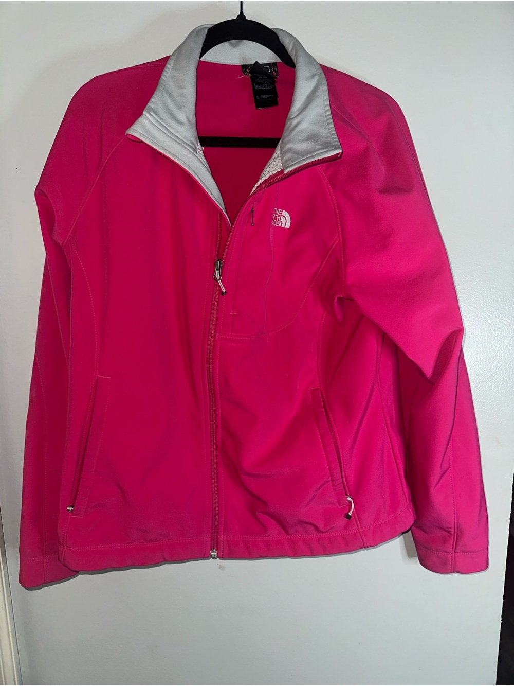 The North Face Women's XL Hot Pink Softshell Utility Jacket